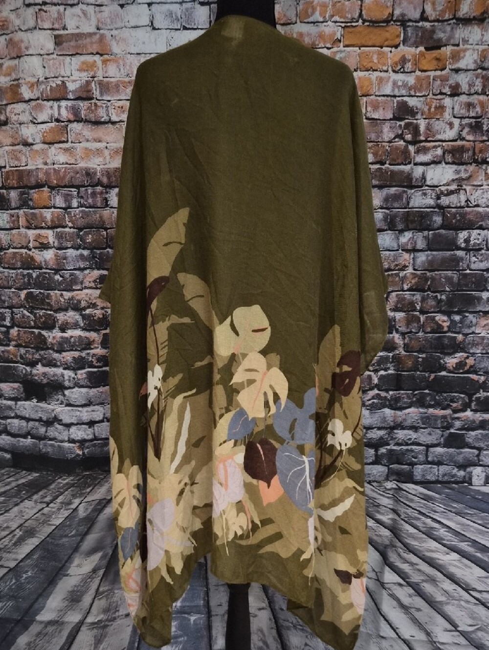 Sonoma Olive Floral Layered Wrap - Picture 11 of 11